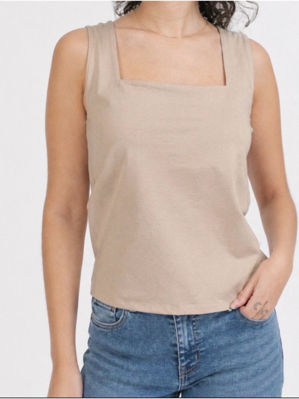 ❤️NWT Smash + TESS square neck chic & classic neutral tank top